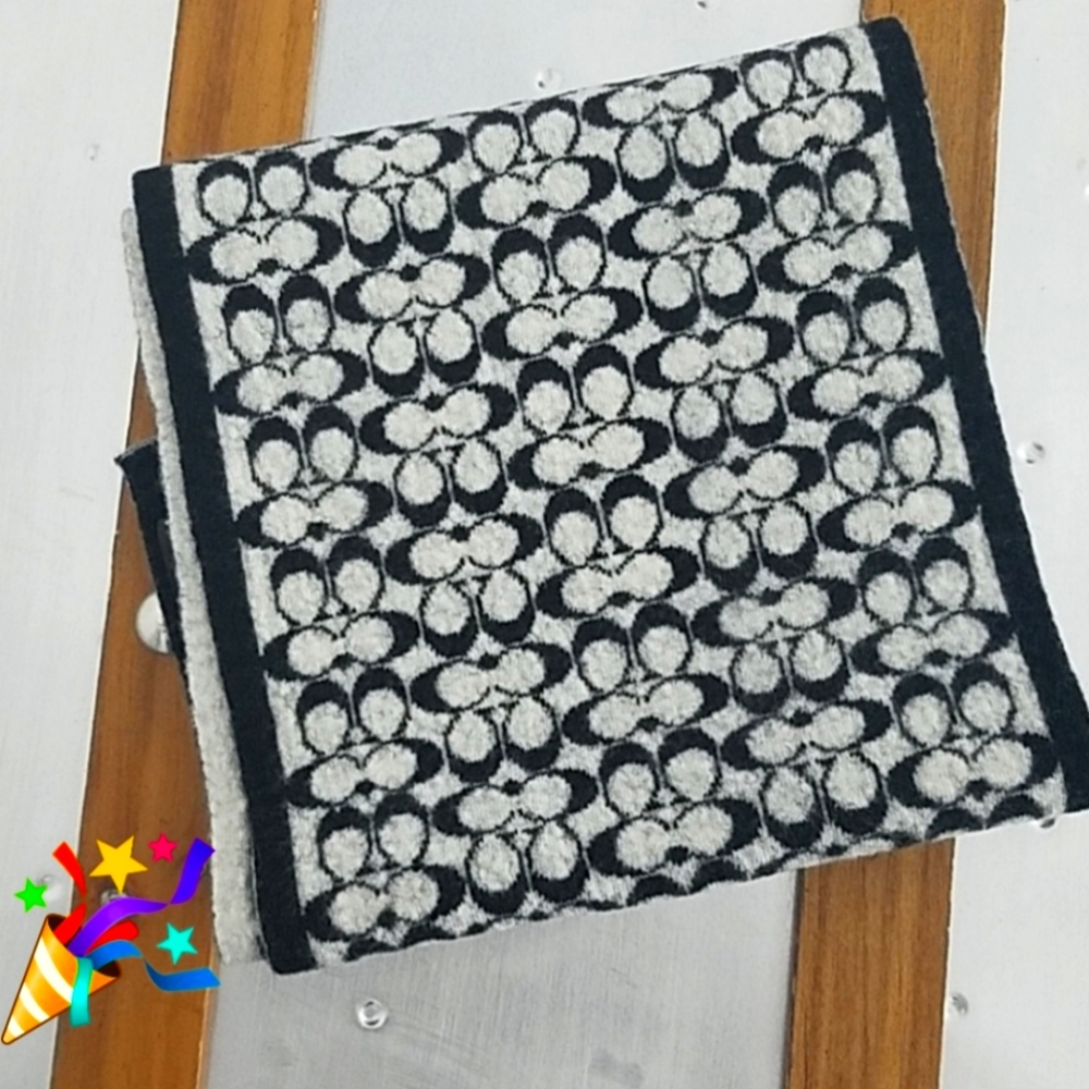 Coach Scarf/Muffler